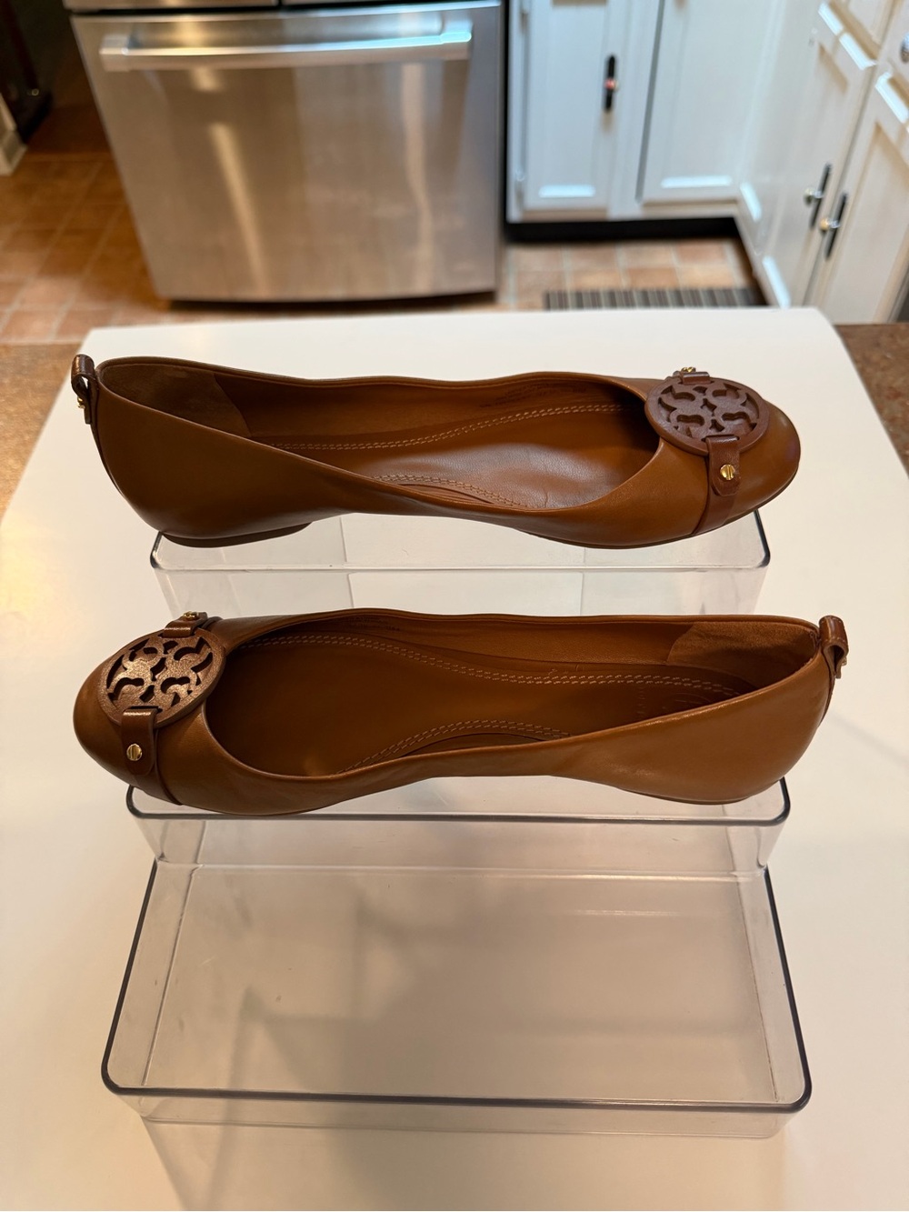 Tory Burch Cognac Leather Logo Ballet Flats, Brown, size 8 - Picture 2 of 6